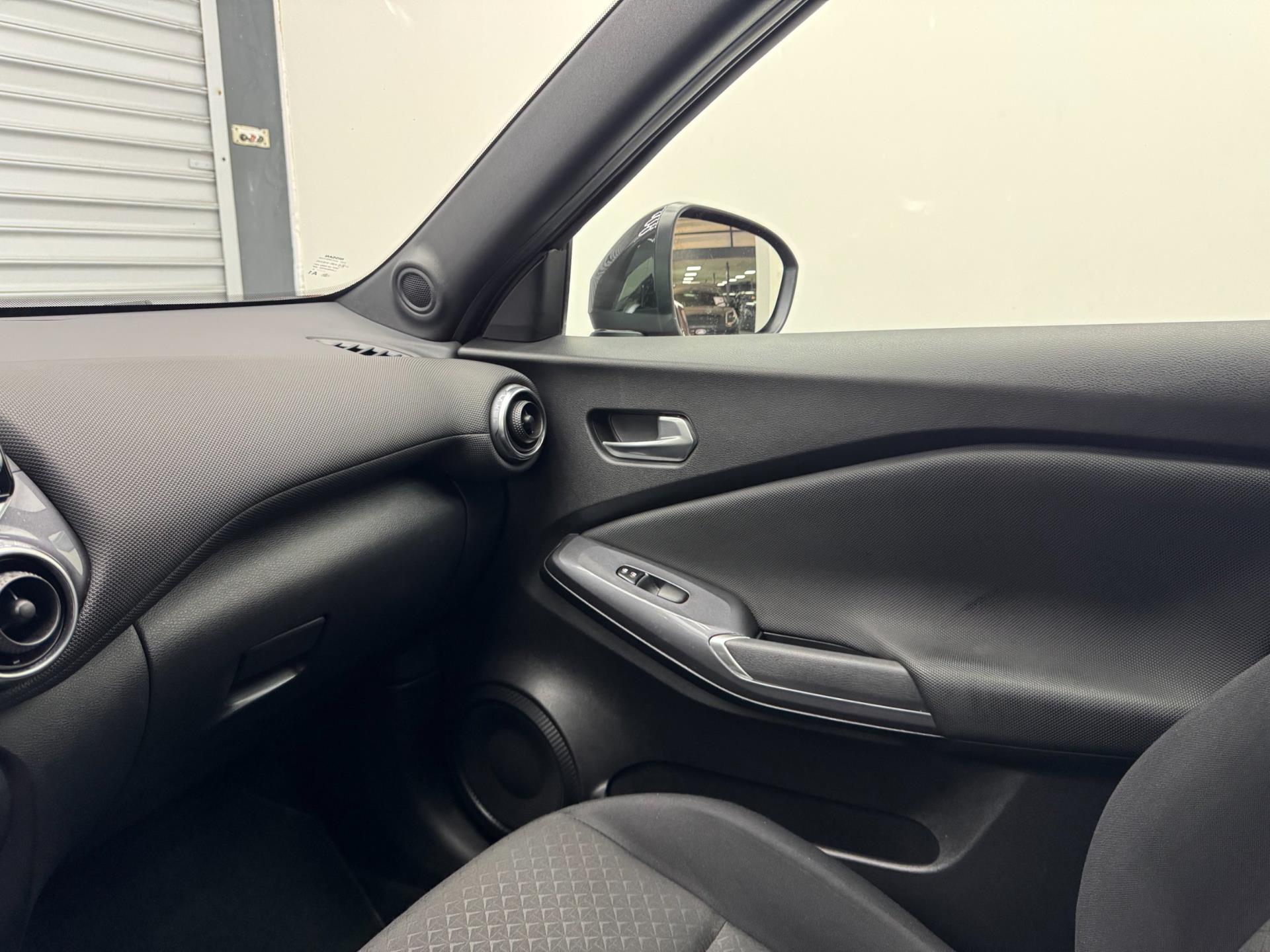 Nissan Juke 1.0 DIG-T Acenta - Camera - Stoelverw. - Cruise - Clima - Carplay 46782744-8.jpg | PD Occasions