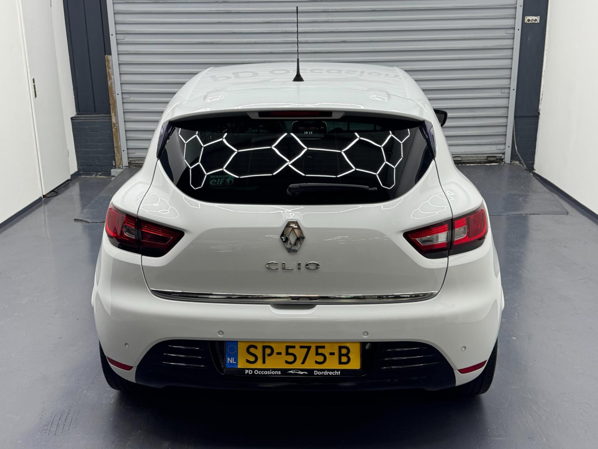 Renault Clio 0.9 TCe Limited - Airco - Parkeersensor - Navi - APK 47407526-2.jpg | PD Occasions