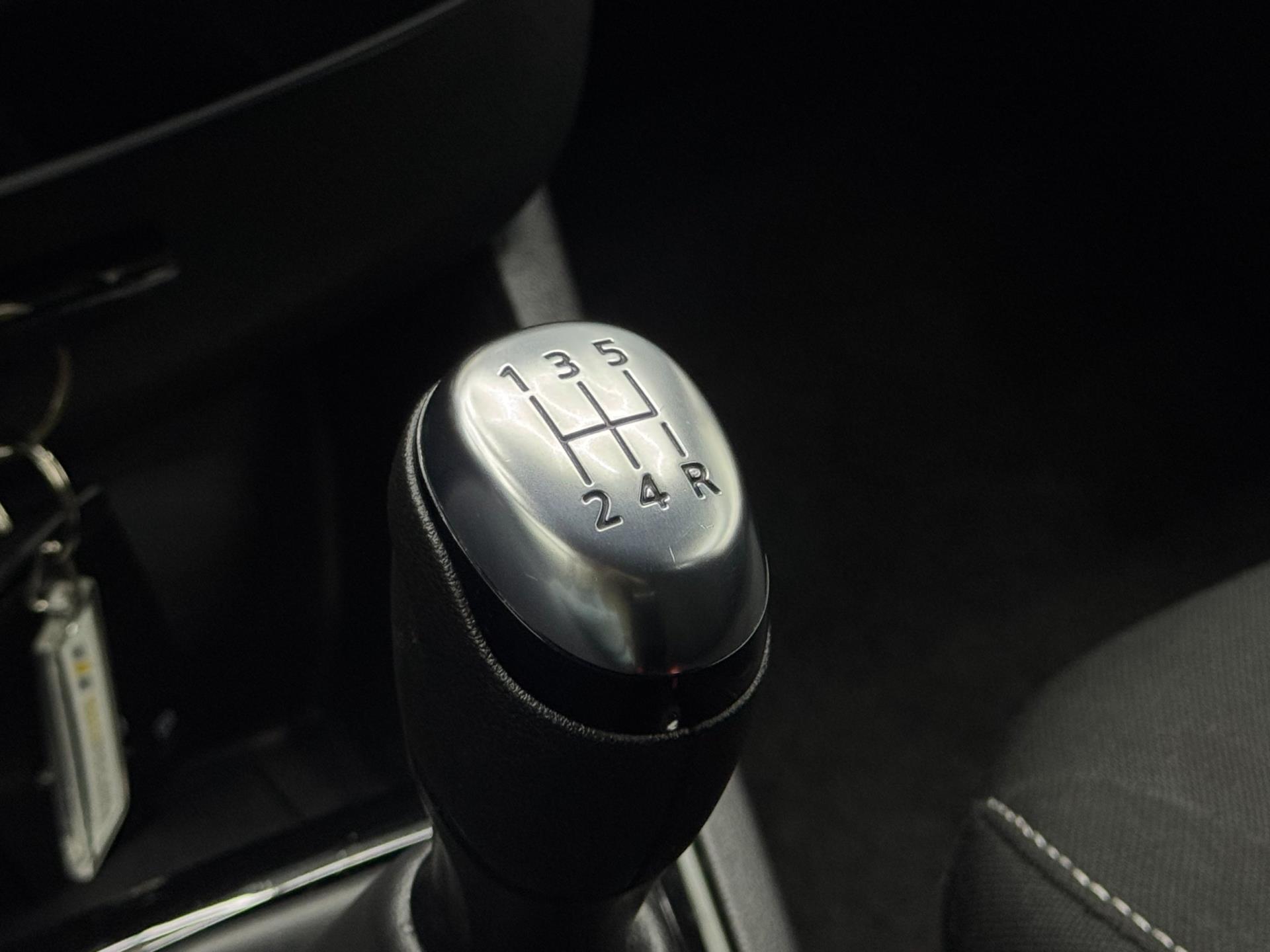 Renault Clio 0.9 TCe Limited - Airco - Parkeersensor - Navi - APK 47407526-26.jpg | PD Occasions