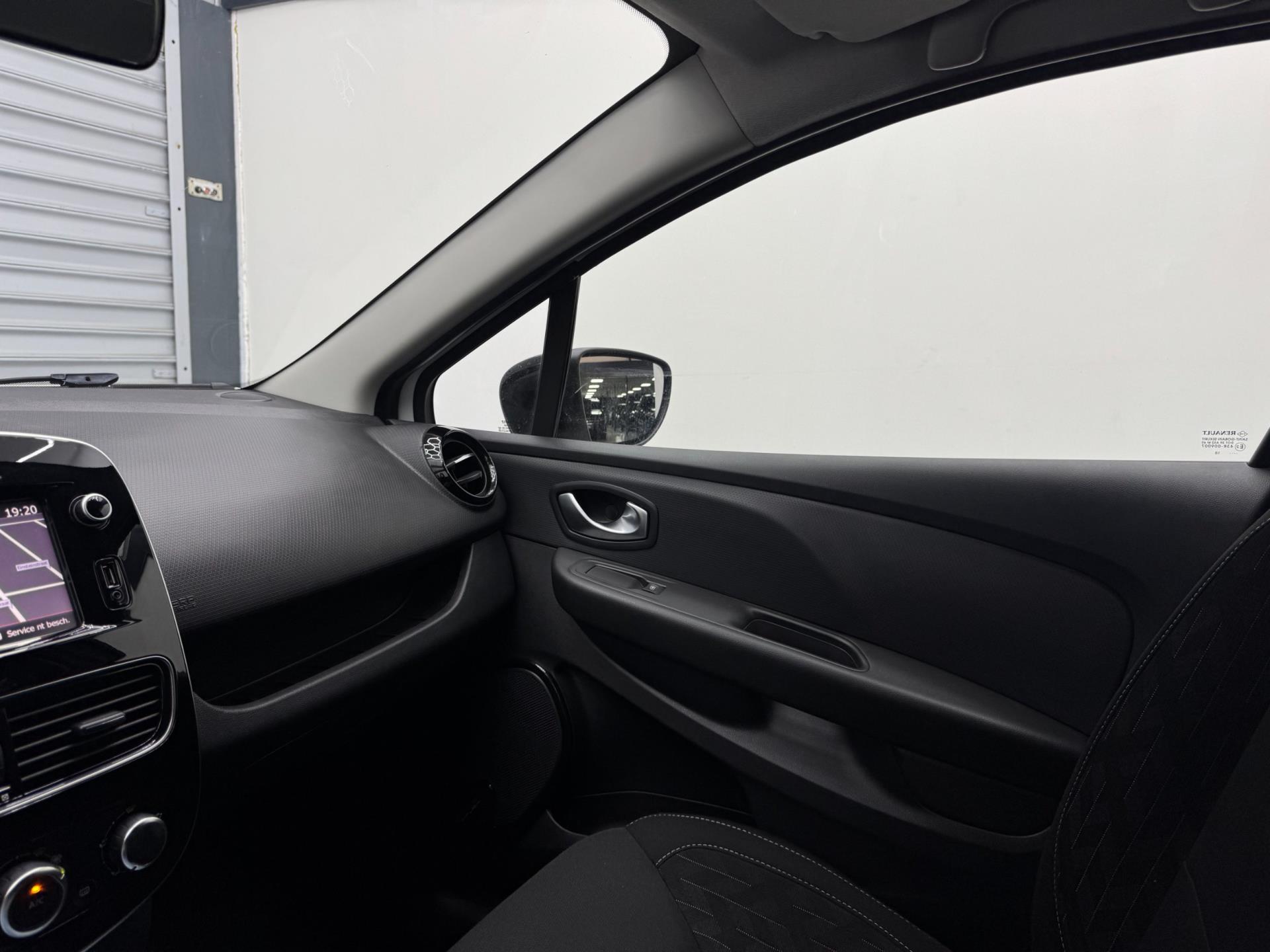 Renault Clio 0.9 TCe Limited - Airco - Parkeersensor - Navi - APK 47407526-9.jpg | PD Occasions