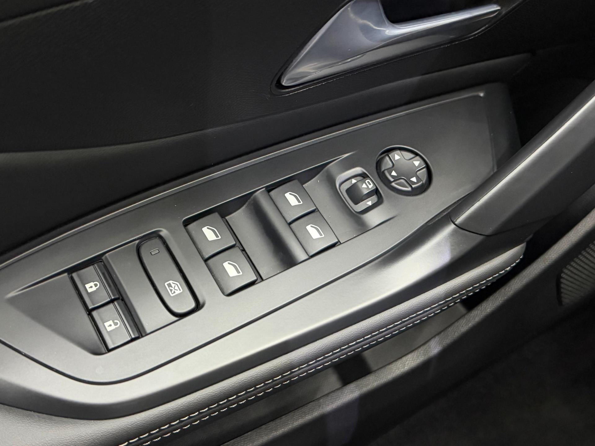 Peugeot 408 1.6 Plug-In HYbrid Allure 225PK - (360) Camera - Dodehoek - Clima - ACC 48486318-33.jpg | PD Occasions