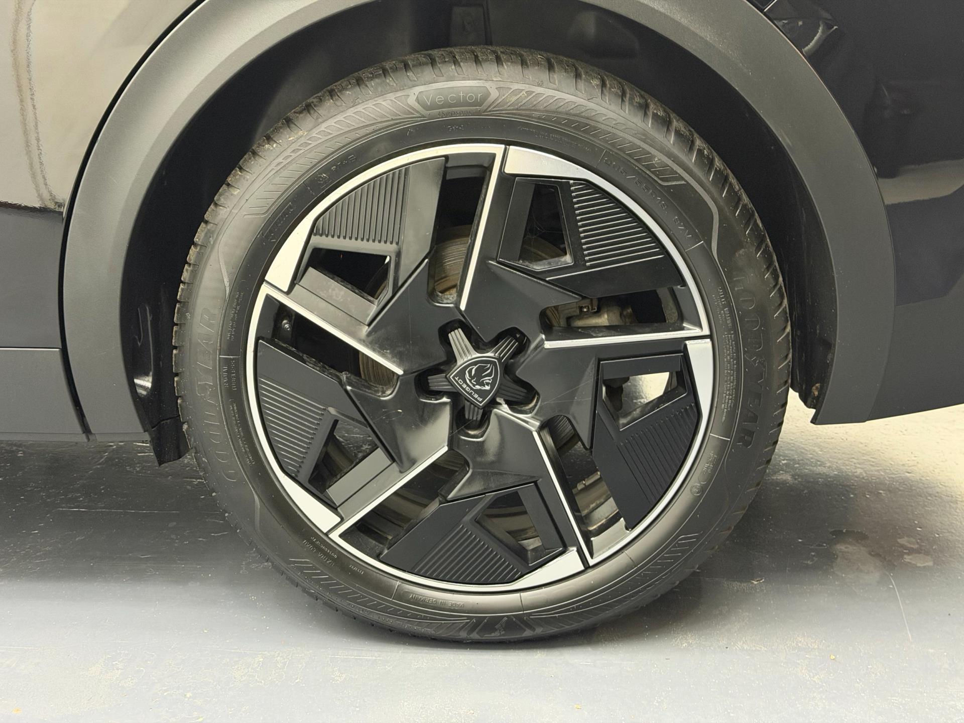 Peugeot 408 1.6 Plug-In HYbrid Allure 225PK - (360) Camera - Dodehoek - Clima - ACC 48486318-5.jpg | PD Occasions