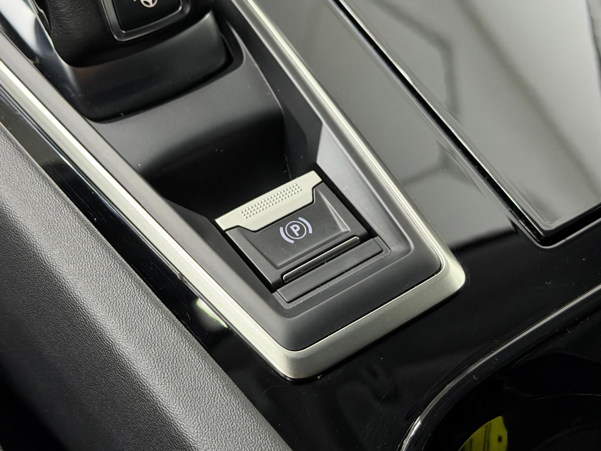 Peugeot 508 1.6 Plug-In HYbrid Allure Pack Business - Camera - Dodehoek - Stoelverw. - Clima 48516632-32.jpg | PD Occasions