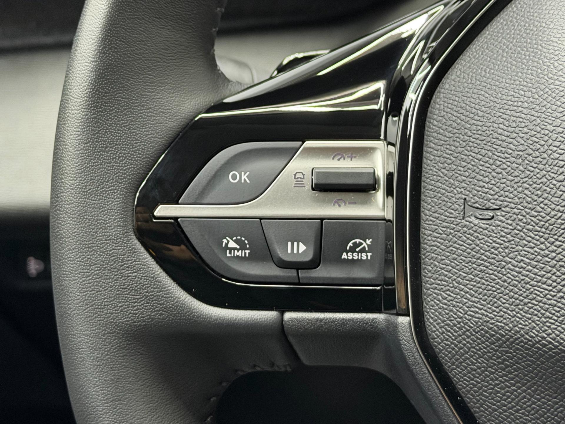 Peugeot 408 1.6 HYbrid Allure 180 - (360) Camera - Clima - Navi - ACC - Stoelverw. 48531317-16.jpg | PD Occasions