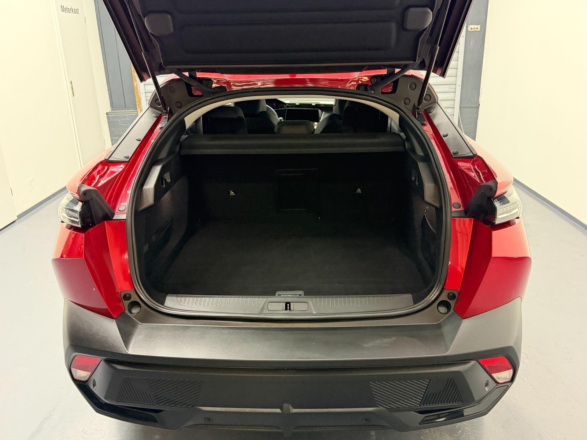 Peugeot 408 1.6 HYbrid Allure 180 - (360) Camera - Clima - Navi - ACC - Stoelverw. 48531317-4.jpg | PD Occasions