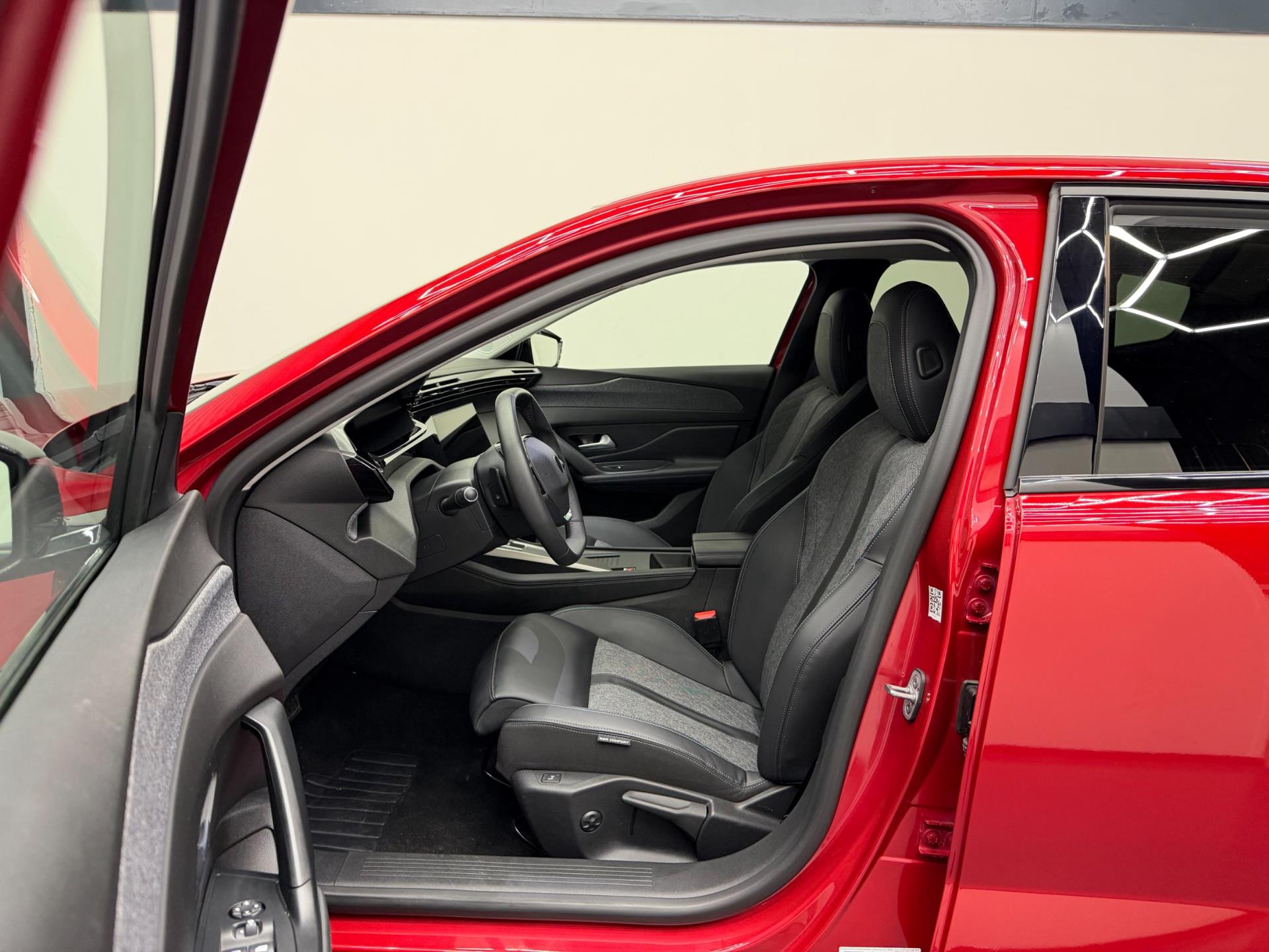 Peugeot 408 1.6 HYbrid Allure 180 - (360) Camera - Clima - Navi - ACC - Stoelverw. 48531317-7.jpg | PD Occasions