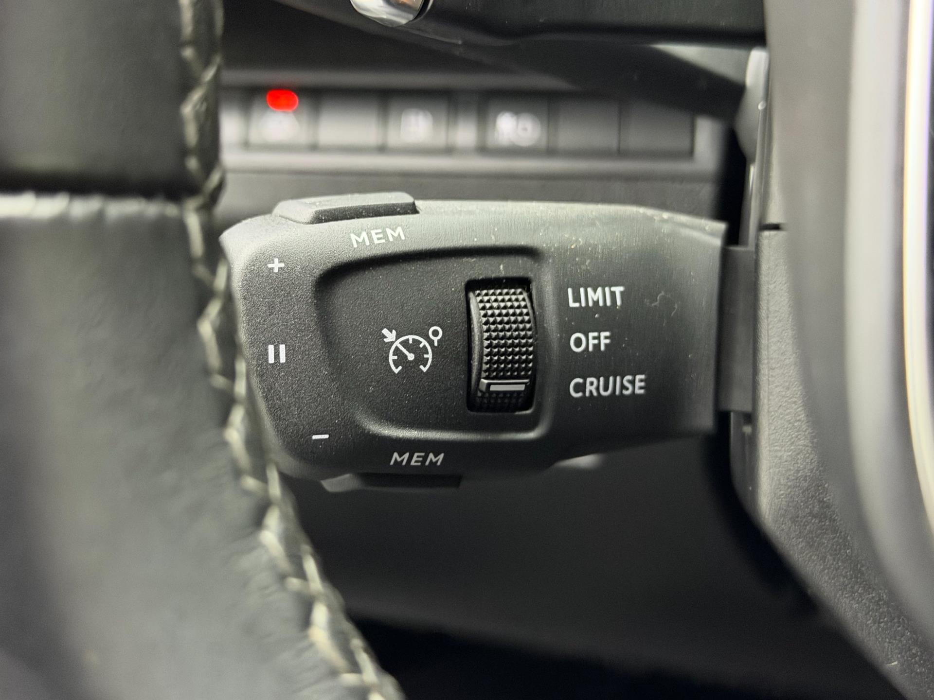 Peugeot 3008 1.6 Plug-In HYbrid 225PK Allure Pack Business - Trekhaak - Camera - Stoelverw. 48557087-16.jpg | PD Occasions