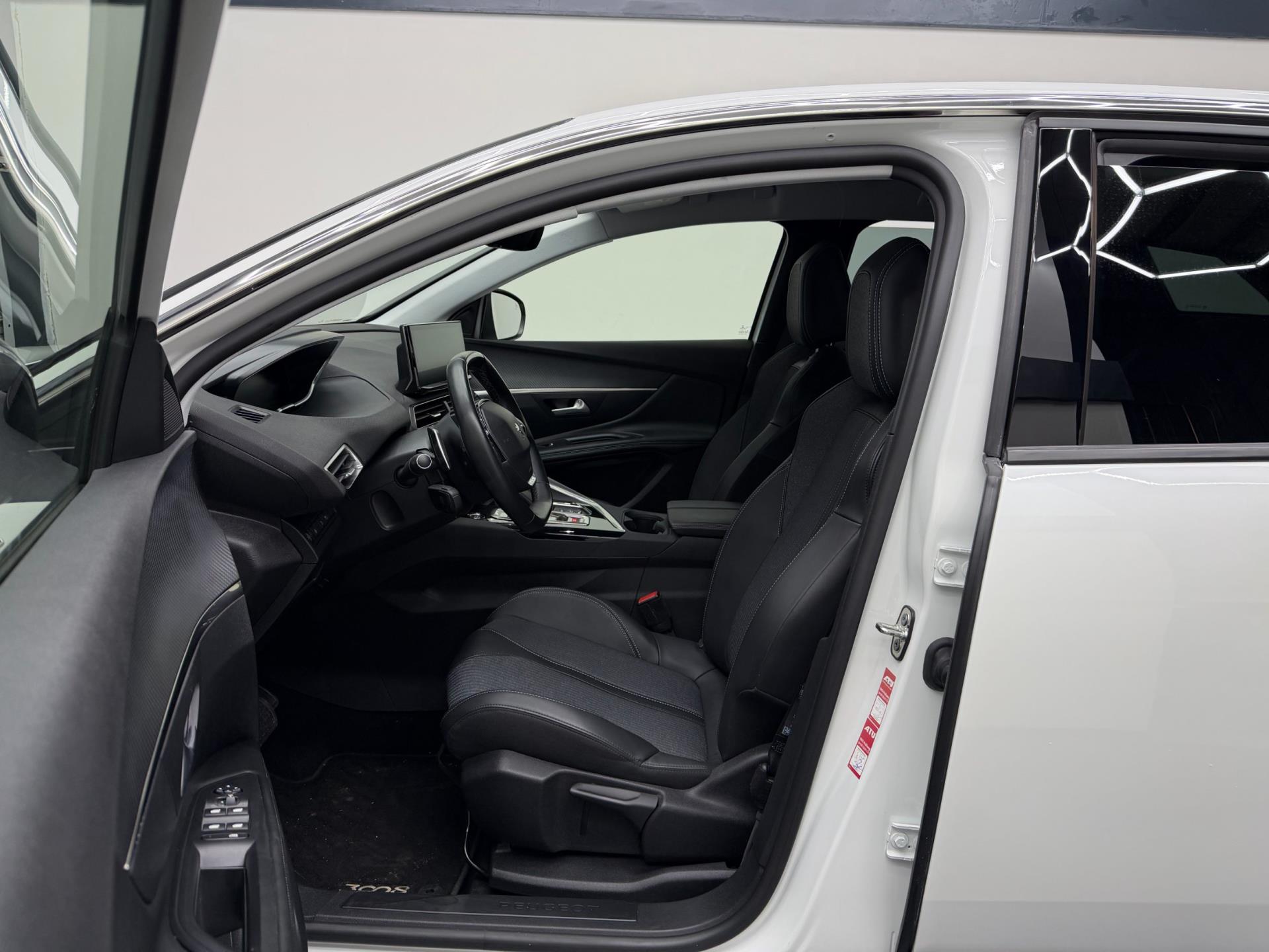 Peugeot 3008 1.6 Plug-In HYbrid 225PK Allure Pack Business - Trekhaak - Camera - Stoelverw. 48557087-8.jpg | PD Occasions
