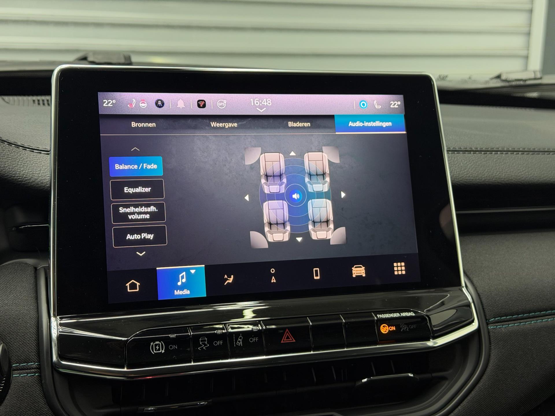 Jeep Compass 4xe 240 Plug-in Hybrid Electric Upland - Camera - Clima - Winter pakket - ACC 48649219-24.jpg | PD Occasions