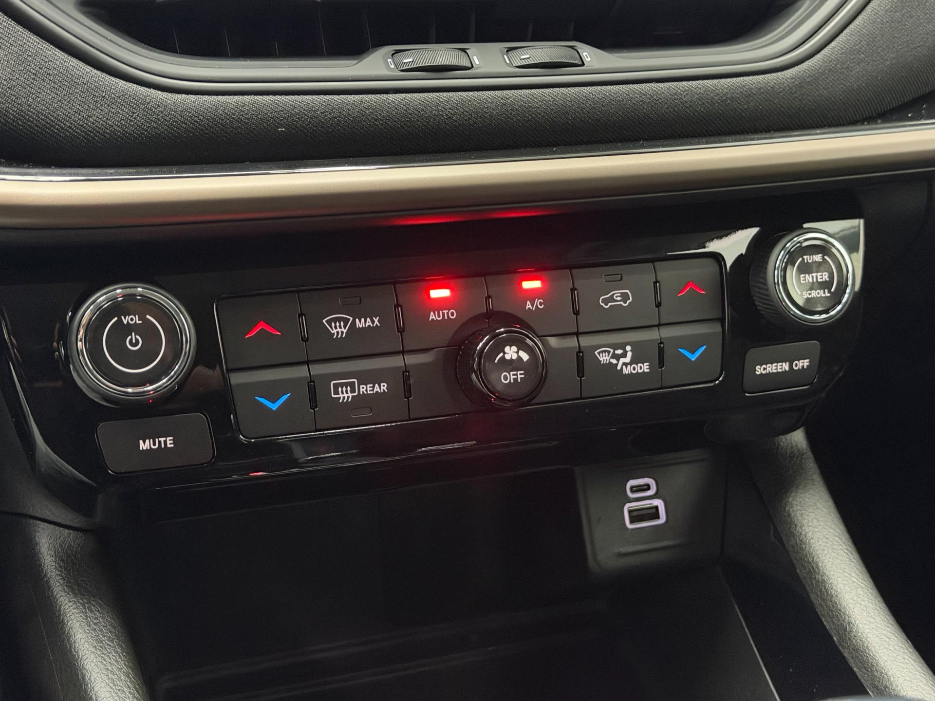 Jeep Compass 4xe 240 Plug-in Hybrid Electric Upland - Camera - Clima - Winter pakket - ACC 48649219-31.jpg | PD Occasions