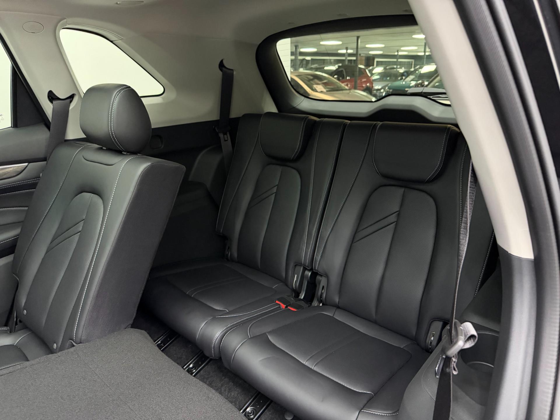 DFSK E5 PHEV 1.5 Plug-In 288PK - (360) Camera - 7 pers. - Leer - Keyless 48724672-14.jpg | PD Occasions