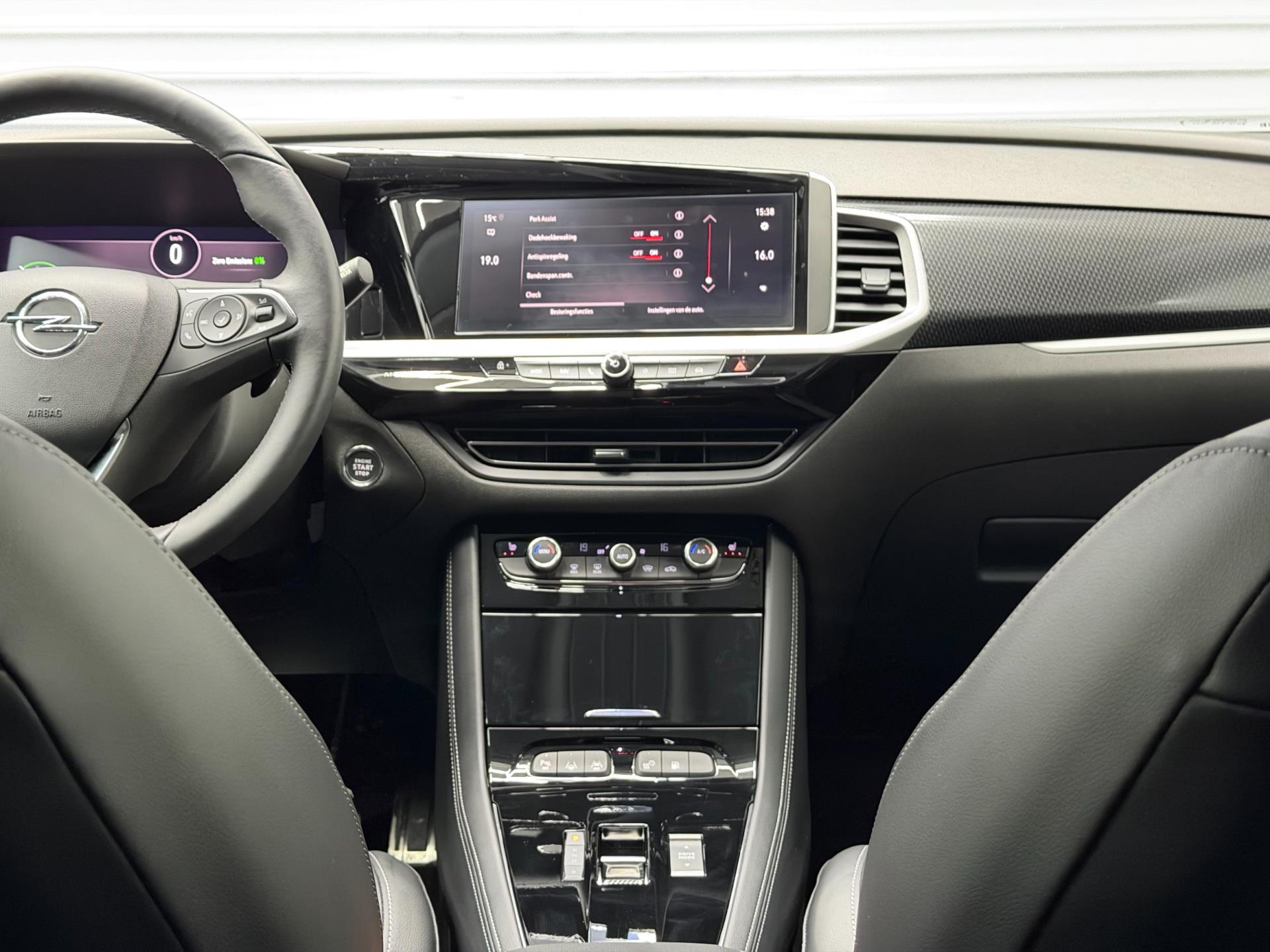 Opel Grandland 1.6 Turbo Plug-In Hybrid 225PK Ultimate - Camera - Clima - Winter pakket 48824539-14.jpg | PD Occasions