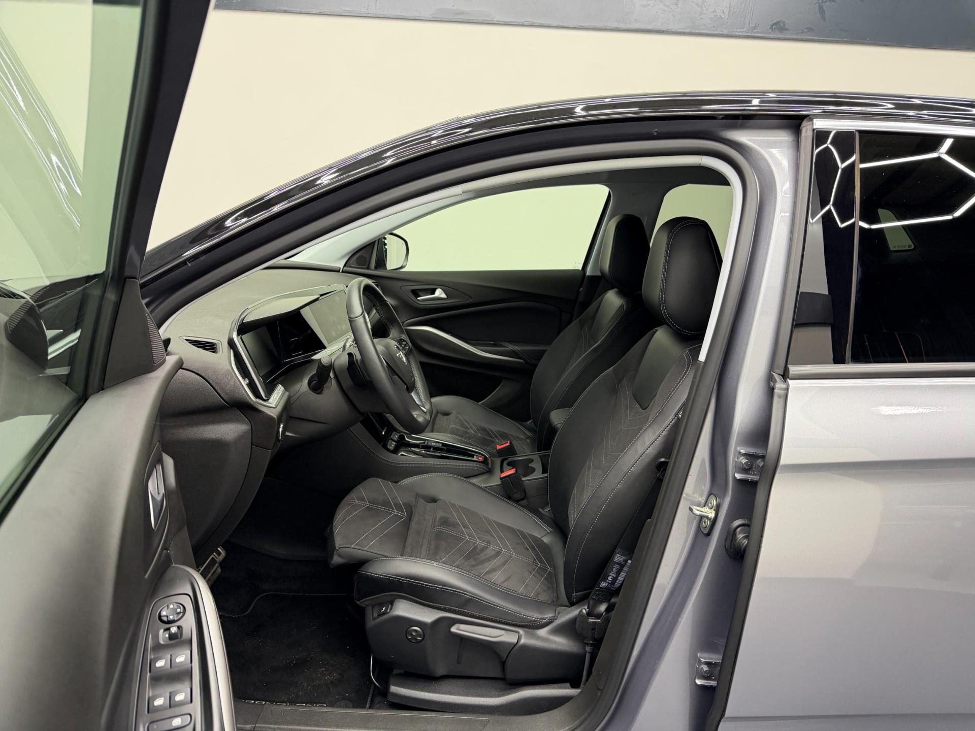Opel Grandland 1.6 Turbo Plug-In Hybrid 225PK Ultimate - Camera - Clima - Winter pakket 48824539-7.jpg | PD Occasions