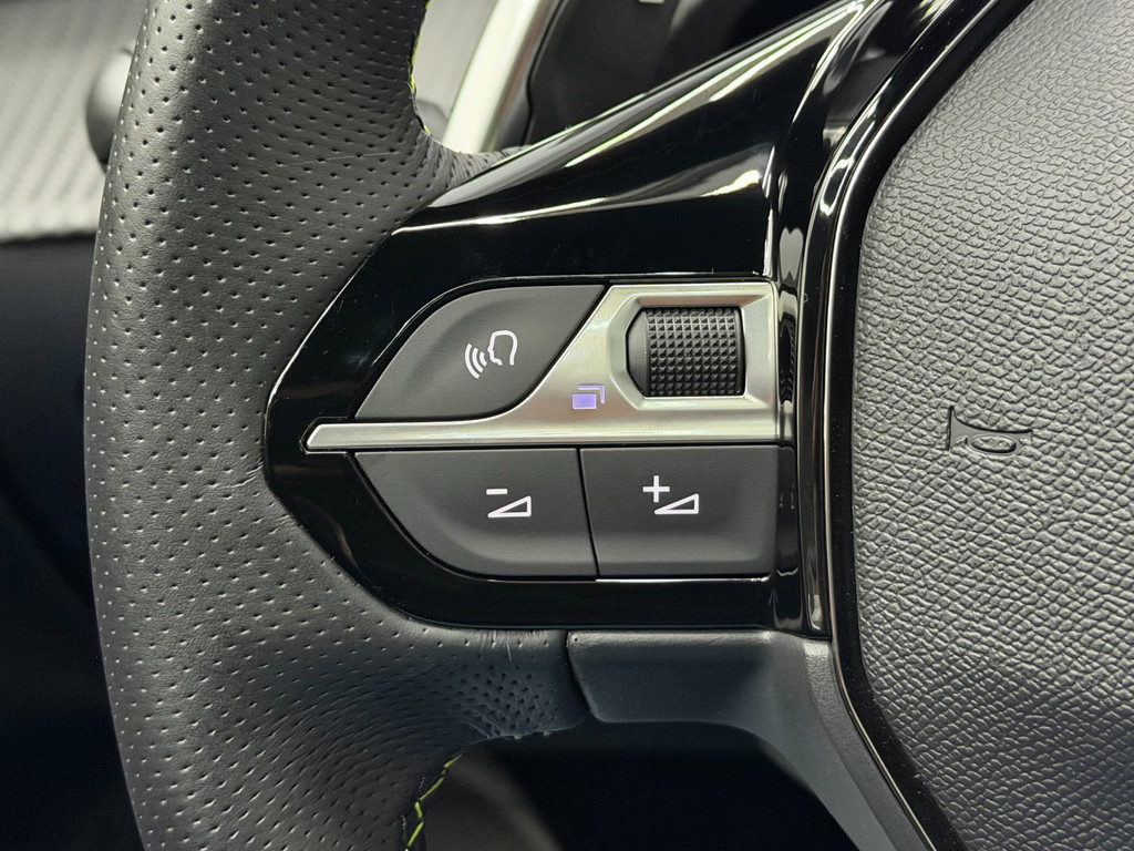 Peugeot 208 1.2 Hybrid 145PK GT - Alcantara - Pano - Memory - (360) Camera - Cruise - Carplay 52531797-20.jpg | PD Occasions